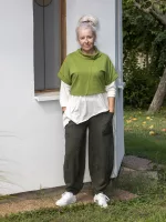 Kámzsás nyakú rövid felső
