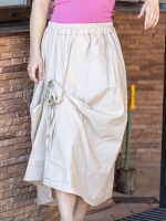 Húzott virágos szoknya