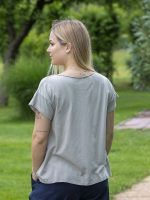 Csavart nyakú póló