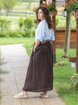 Övvel díszített len szoknya