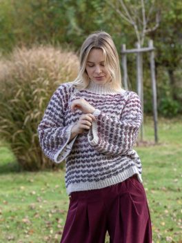 Sok színű kötött pulcsi