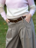 Bársony hatású öves nadrág