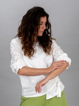 Hímzett ujjú pamut felső