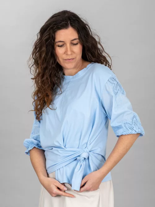 Hímzett ujjú pamut felső