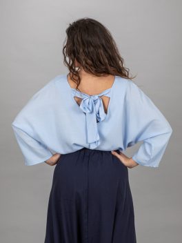 Hátul masnis felső