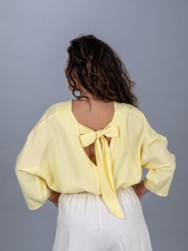 Hátul masnis felső